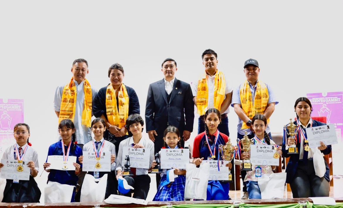 हिमालयन क्वीन्स ग्याम्बिटमा ७ वर्षदेखि ६७ वर्षसम्मका खेलाडीको प्रतिस्पर्धा, प्रिसियस च्याम्पियन